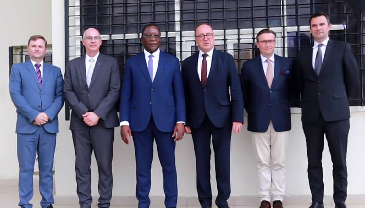 le Président du Conseil constitutionnel reçoit une délégation hongroise