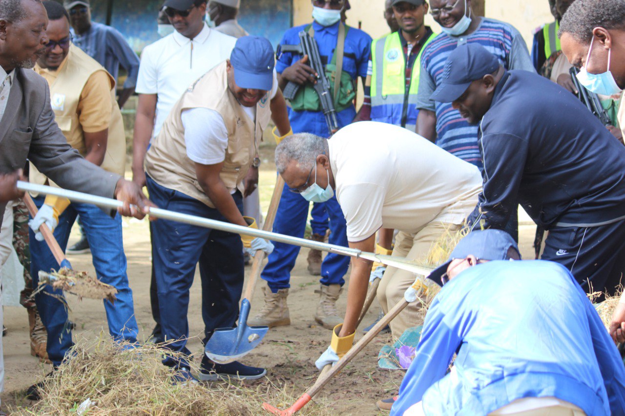N’Djamena : lancement d’une opération de nettoyage des établissements scolaires
