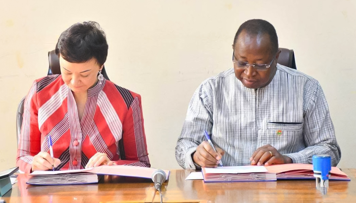 Afrique : le Burkina Faso et la Russie signent une convention dans les domaines de l’enseignement supérieur et des sciences